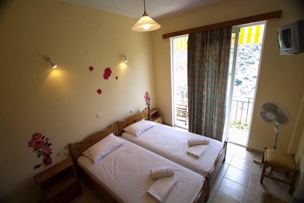 Sunset Crete Bed & Breakfast Kambos  Bagian luar foto